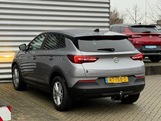OPEL GRANDLAND SUV 5-drs