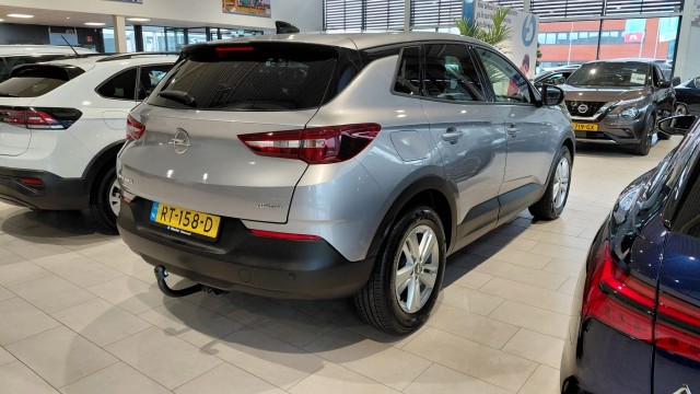 OPEL GRANDLAND X SUV 5-drs