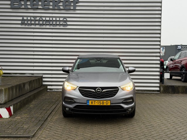 OPEL GRANDLAND SUV 5-drs