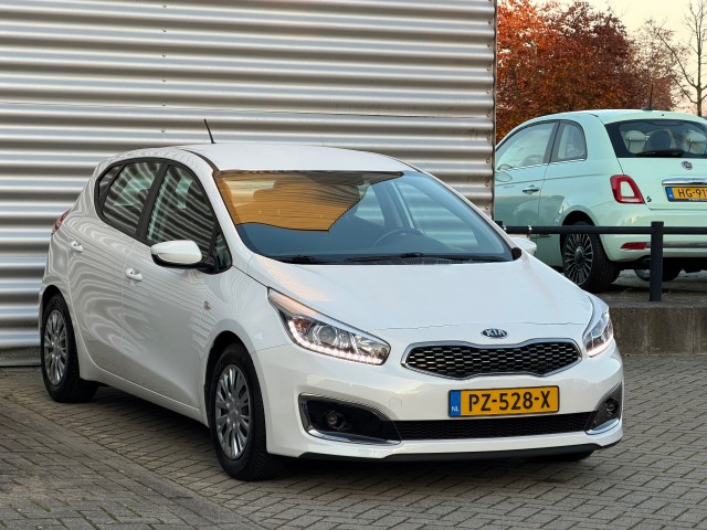 KIA CEED Hatchback 5 drs
