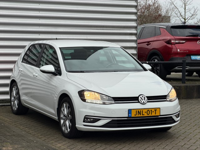 VOLKSWAGEN GOLF Hatchback 5 drs