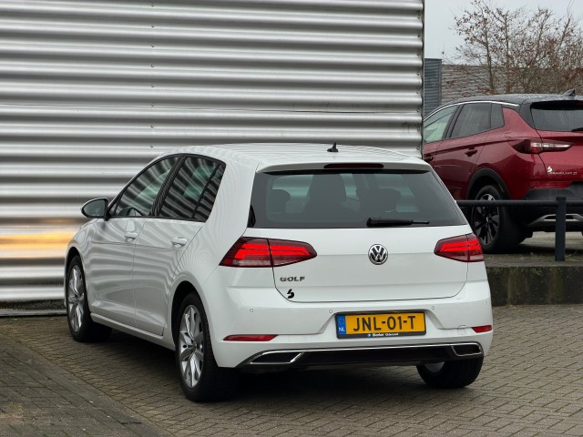 VOLKSWAGEN GOLF Hatchback 5 drs