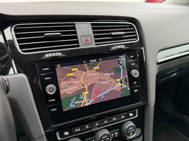 VOLKSWAGEN GOLF Hatchback 5 drs