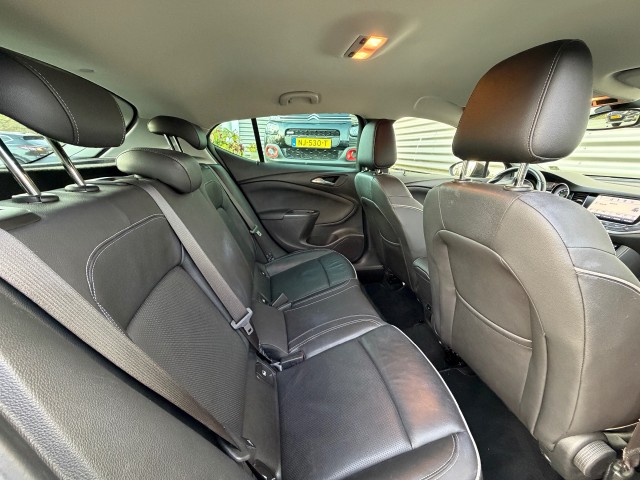 OPEL ASTRA Hatchback 5 drs