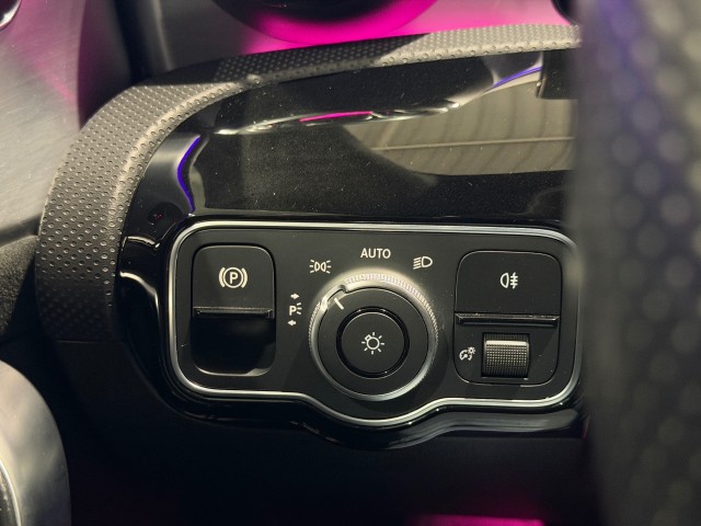 MERCEDES-BENZ A-KLASSE Hatchback 5 drs