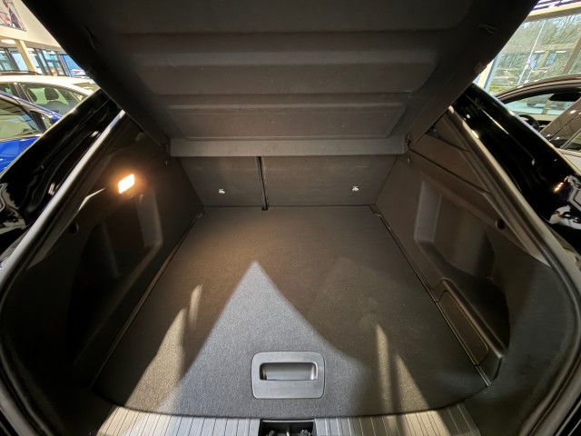 RENAULT ARKANA SUV 5-drs