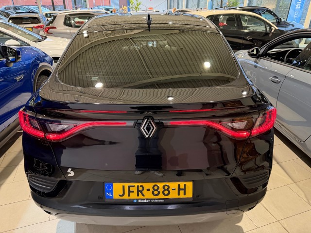 RENAULT ARKANA SUV 5-drs