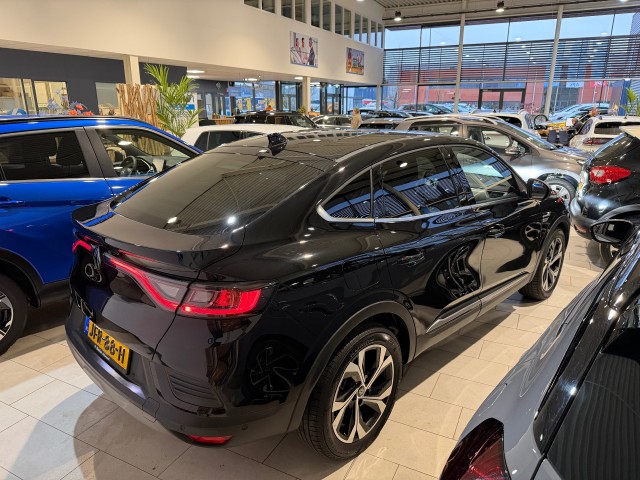 RENAULT ARKANA SUV 5-drs