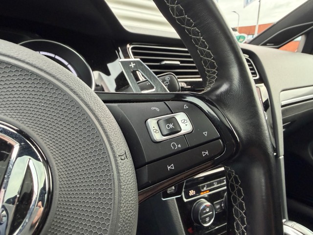 VOLKSWAGEN GOLF Hatchback 5 drs