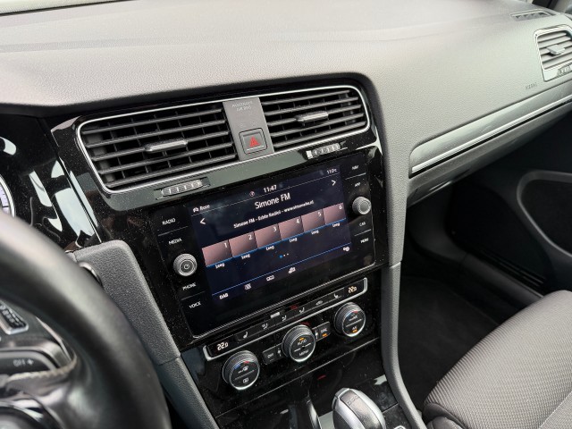 VOLKSWAGEN GOLF Hatchback 5 drs