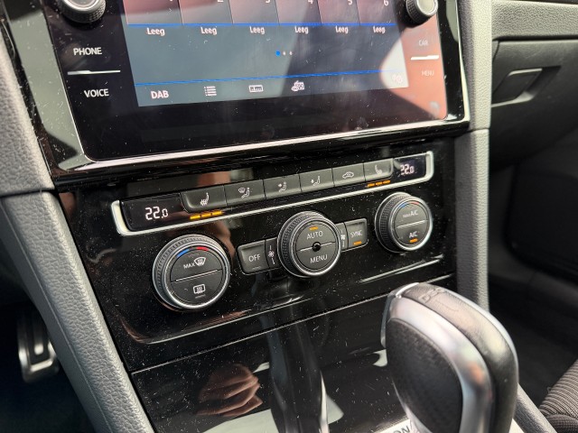 VOLKSWAGEN GOLF Hatchback 5 drs