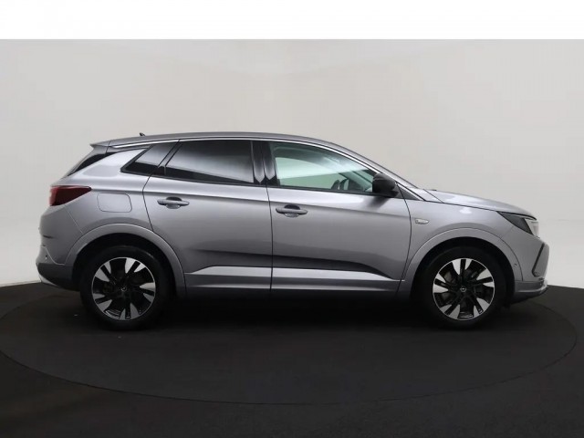 OPEL GRANDLAND SUV 5-drs