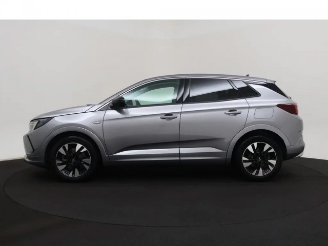 OPEL GRANDLAND SUV 5-drs