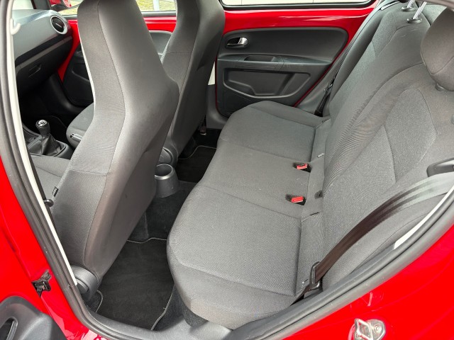 VOLKSWAGEN UP Hatchback 5 drs