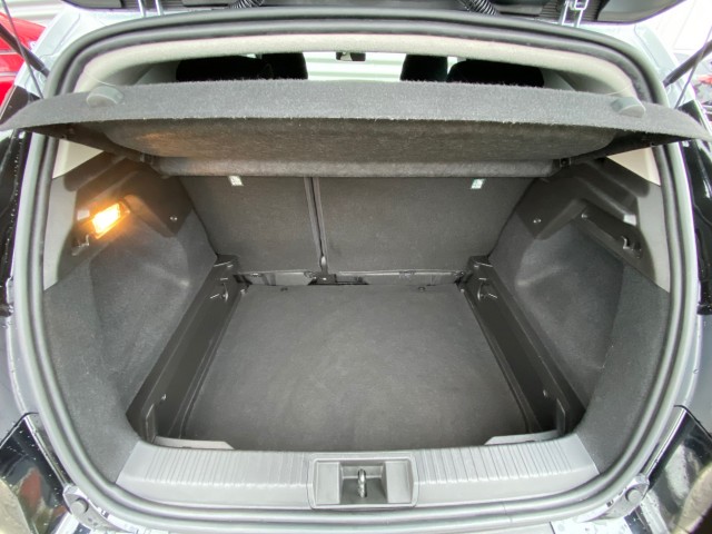 RENAULT CAPTUR SUV 5-drs