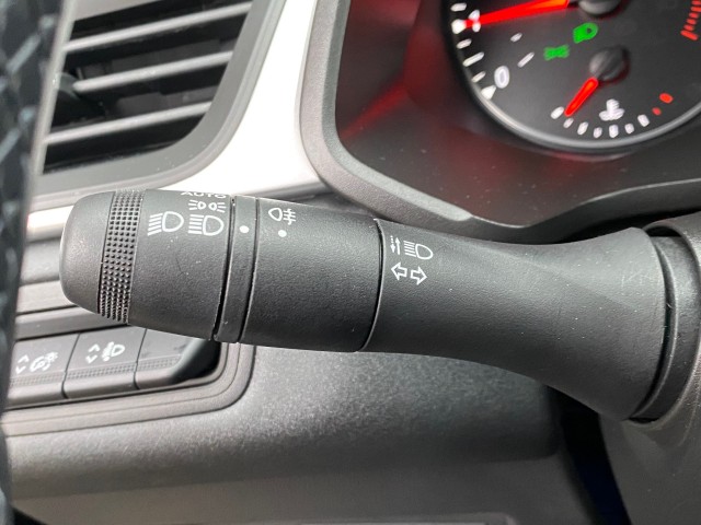 RENAULT CAPTUR SUV 5-drs