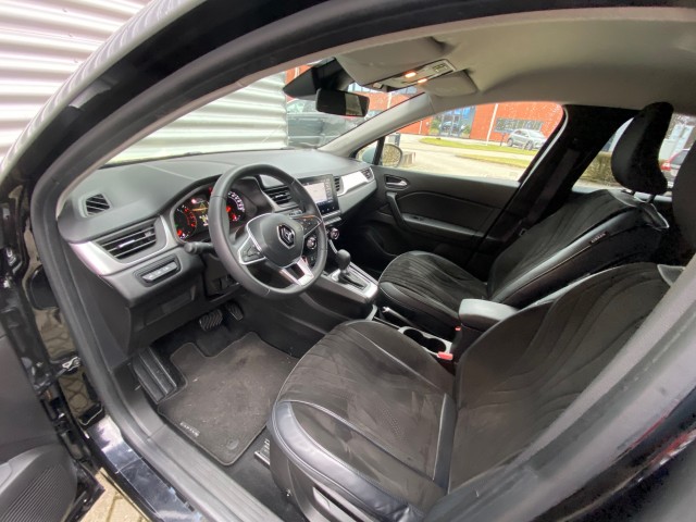 RENAULT CAPTUR SUV 5-drs