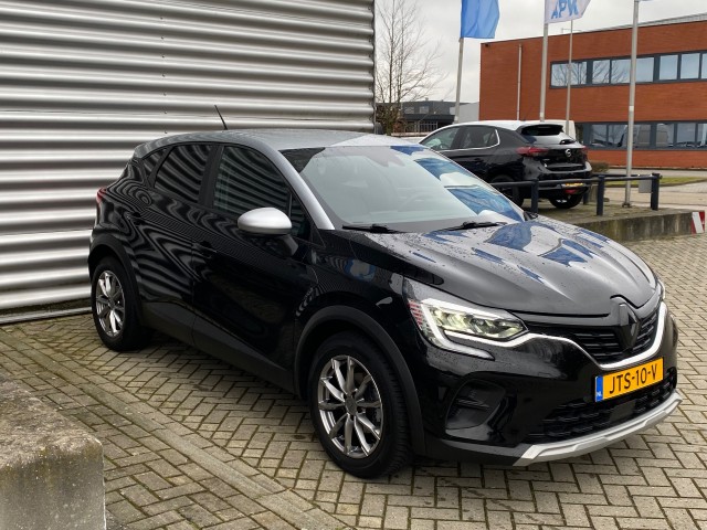 RENAULT CAPTUR SUV 5-drs