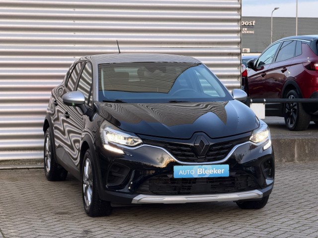 RENAULT CAPTUR SUV 5-drs