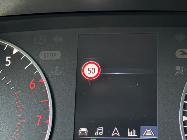 RENAULT CAPTUR SUV 5-drs