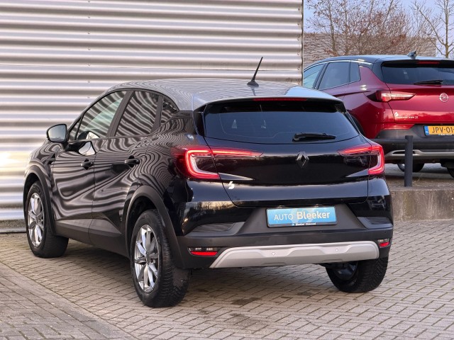 RENAULT CAPTUR SUV 5-drs