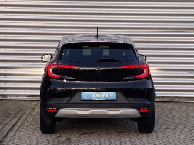 RENAULT CAPTUR SUV 5-drs
