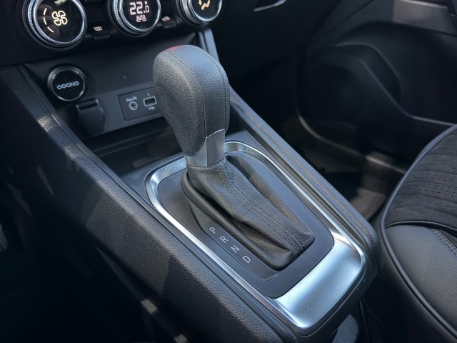 RENAULT CAPTUR SUV 5-drs