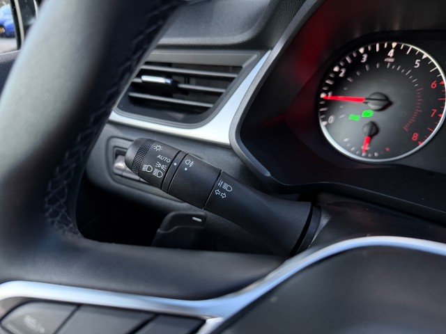 RENAULT CAPTUR SUV 5-drs