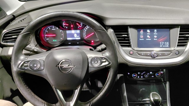 OPEL GRANDLAND SUV 5-drs