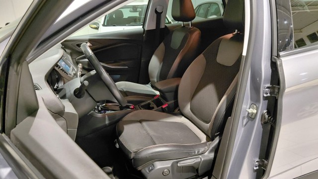 OPEL GRANDLAND SUV 5-drs