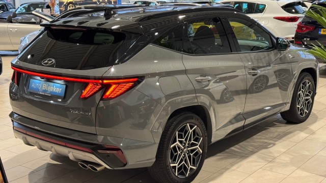 HYUNDAI TUCSON SUV 5-drs