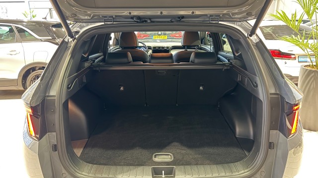 HYUNDAI TUCSON SUV 5-drs