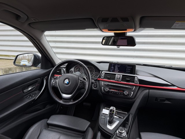 BMW 3-SERIE Sedan 4 drs