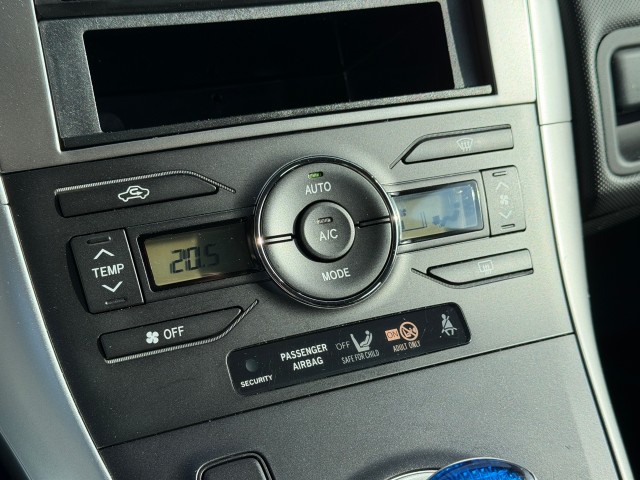 TOYOTA AURIS Hatchback 5 drs