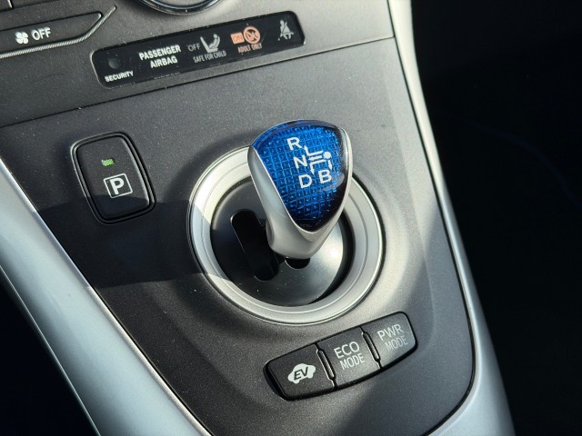 TOYOTA AURIS Hatchback 5 drs