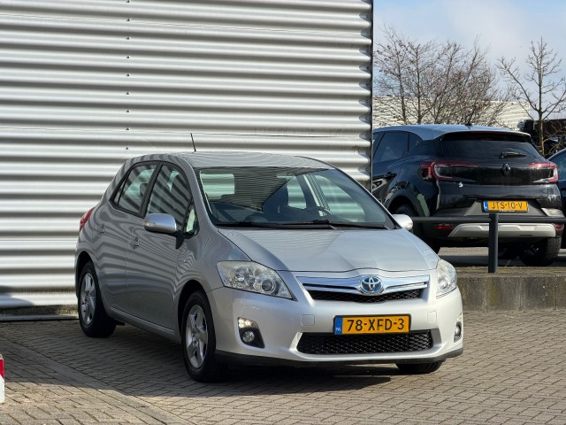 TOYOTA AURIS Hatchback 5 drs