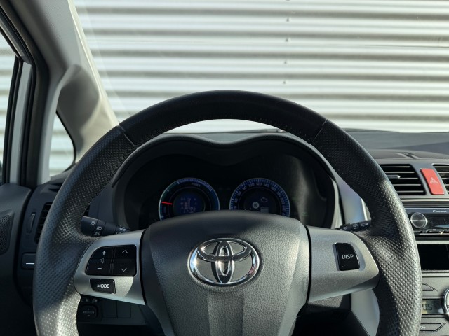 TOYOTA AURIS Hatchback 5 drs