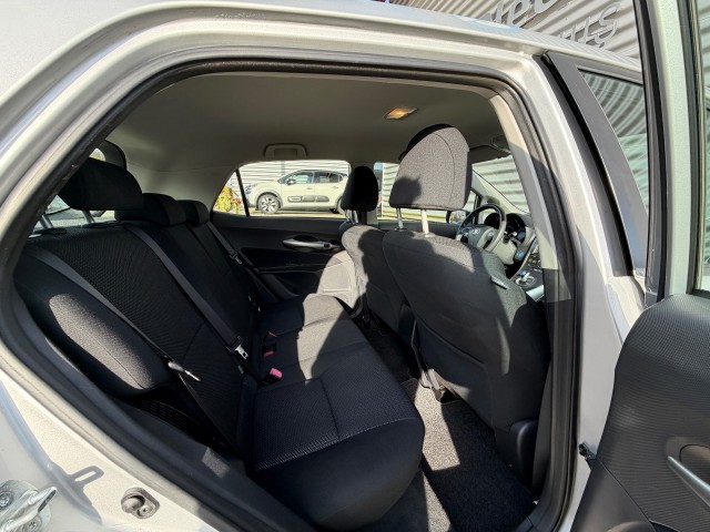 TOYOTA AURIS Hatchback 5 drs