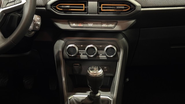 DACIA SANDERO Hatchback 5 drs