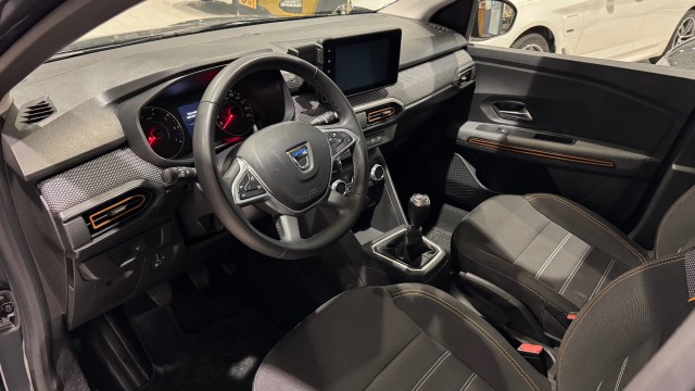 DACIA SANDERO Hatchback 5 drs