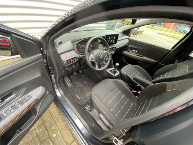 DACIA SANDERO Hatchback 5 drs