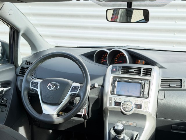 TOYOTA VERSO MPV Ruimtewagen 5 drs