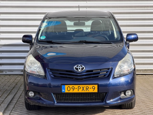 TOYOTA VERSO MPV Ruimtewagen 5 drs
