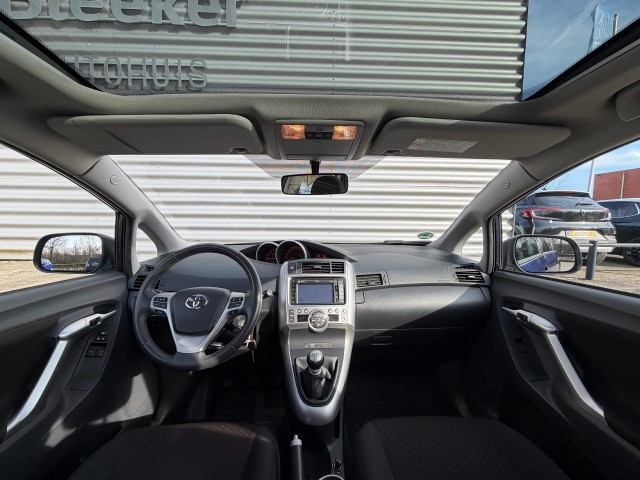 TOYOTA VERSO MPV Ruimtewagen 5 drs
