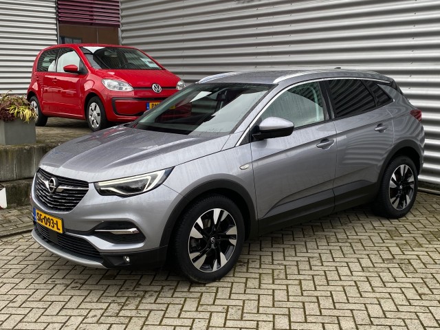 OPEL GRANDLAND SUV 5-drs