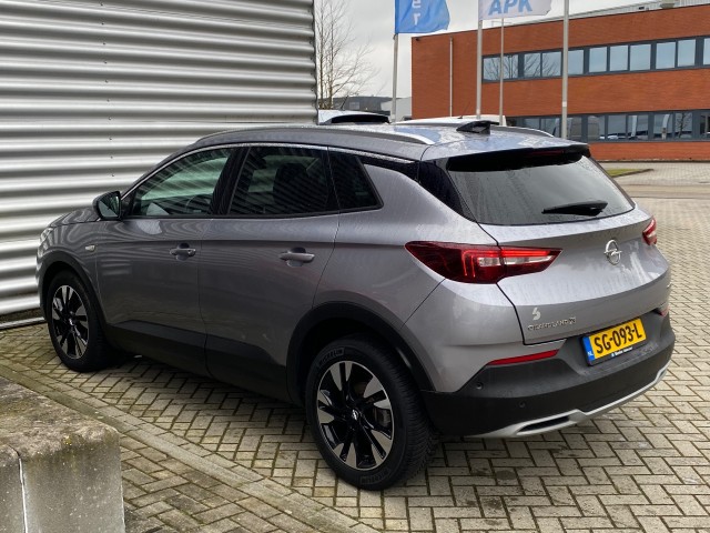 OPEL GRANDLAND SUV 5-drs
