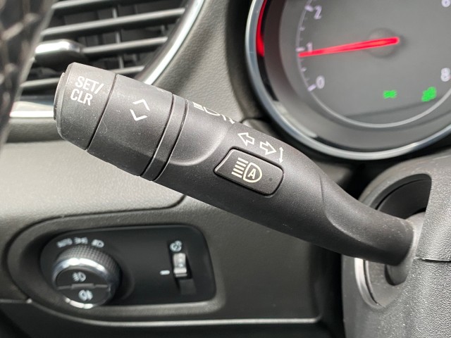 OPEL GRANDLAND SUV 5-drs