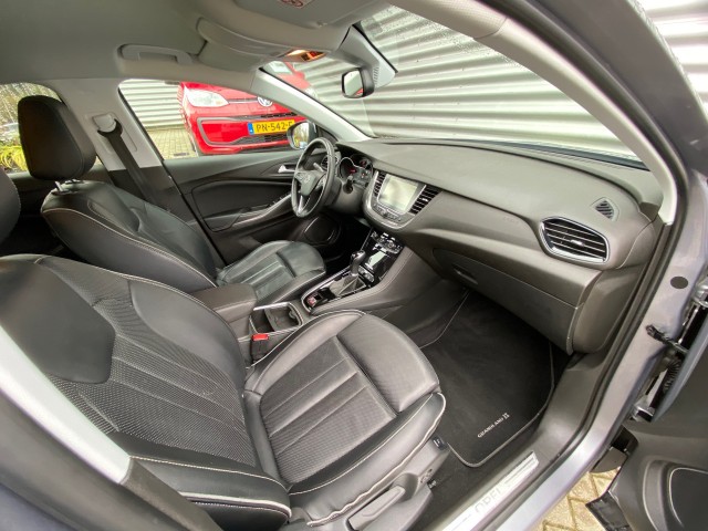 OPEL GRANDLAND SUV 5-drs