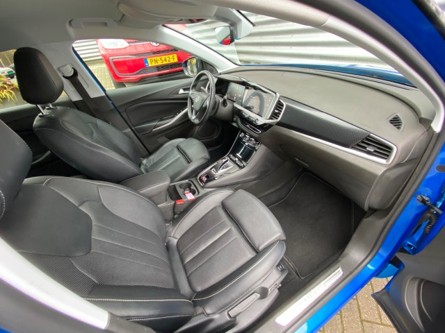 OPEL GRANDLAND SUV 5-drs