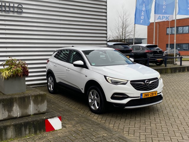 OPEL GRANDLAND SUV 5-drs